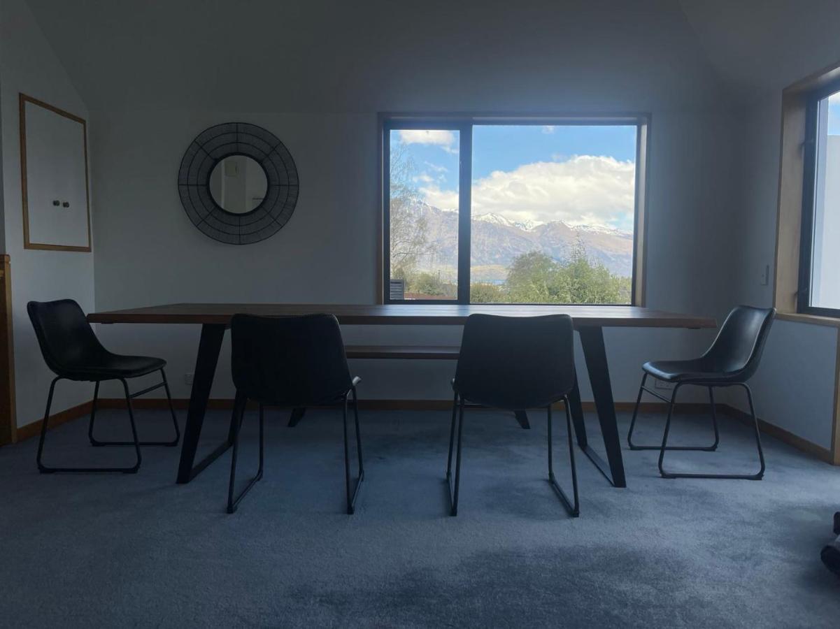 Panoramic Views - 10 Minutes Walk To Town Villa ควีนส์ทาวน์ ภายนอก รูปภาพ